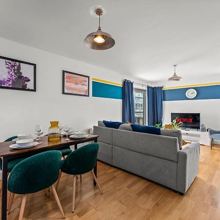 Enchanting Bristol Abode -Sleeps 6 With Balcony! Ngoại thất bức ảnh
