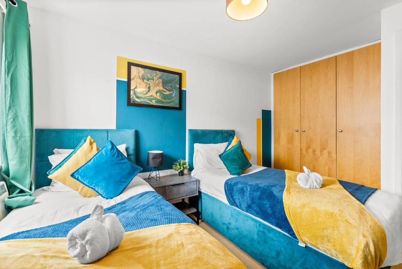 Enchanting Bristol Abode -Sleeps 6 With Balcony! Ngoại thất bức ảnh